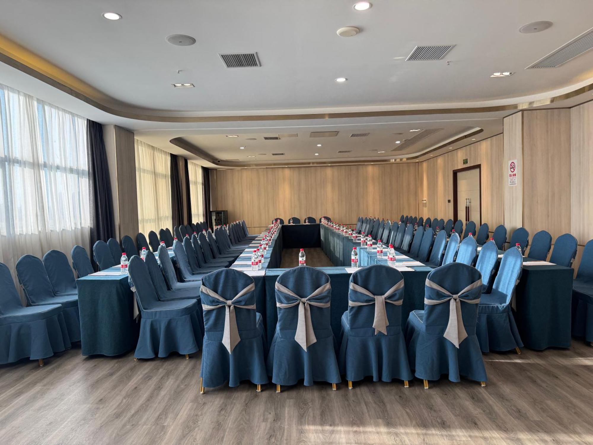 Country Inn&Suites By Radisson, Shanghai Pvg Екстериор снимка