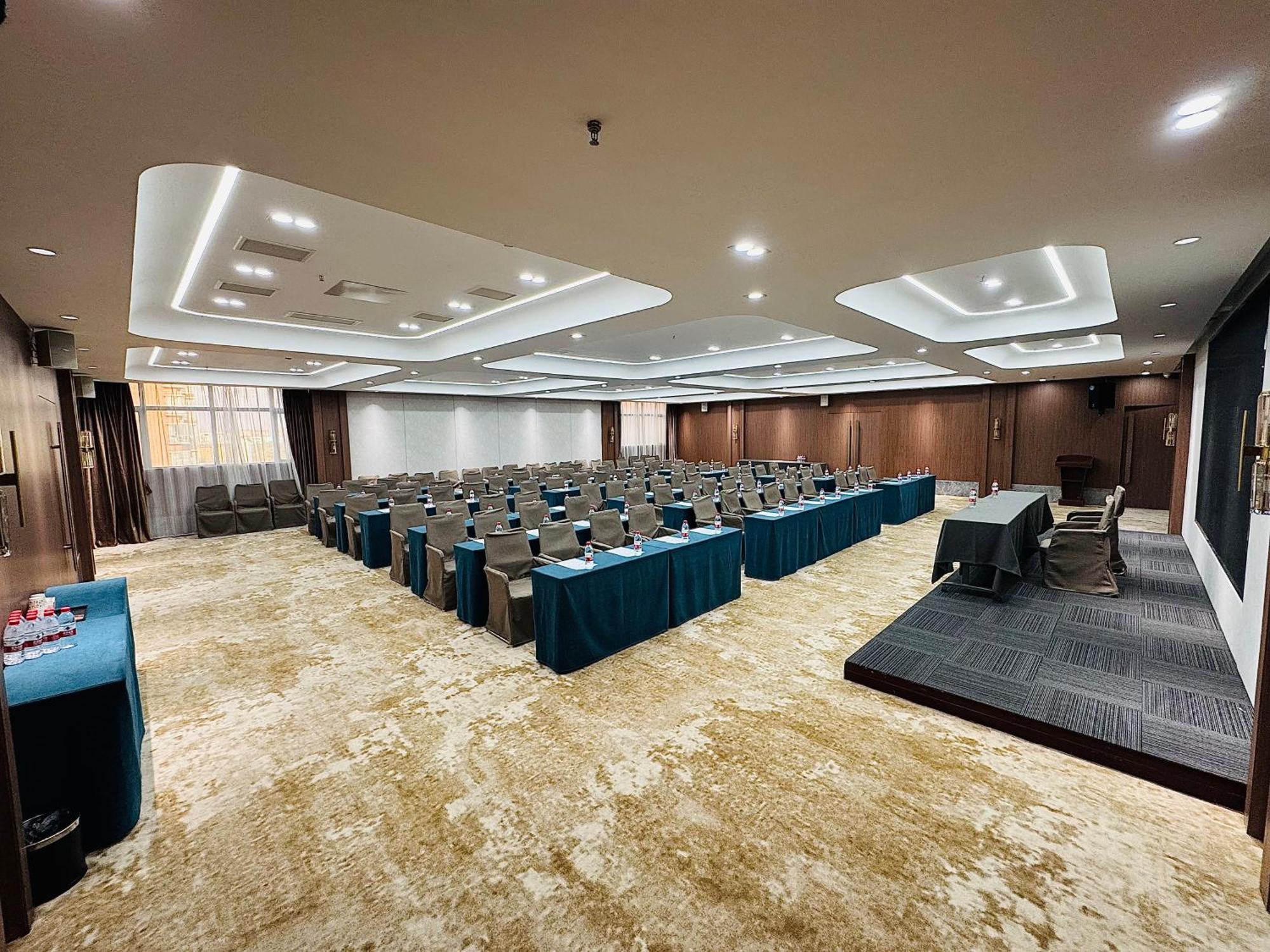 Country Inn&Suites By Radisson, Shanghai Pvg Екстериор снимка